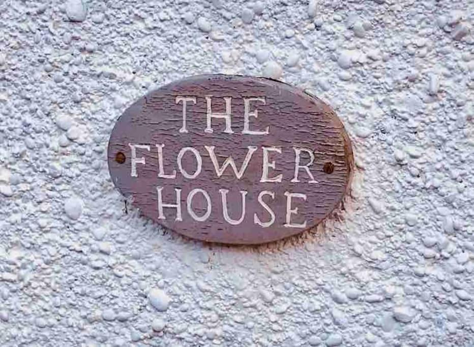 דירות Saint Erth The Flower House, Idyllic Cornish Retreat. מראה חיצוני תמונה